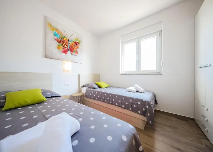 1oak Apartman Vir