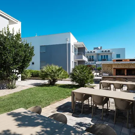 1oak Apartment
