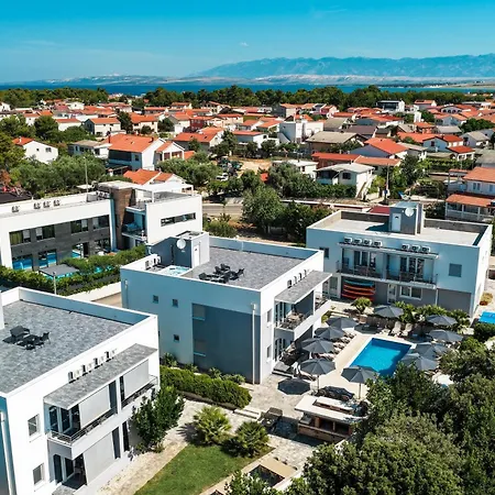 1oak Apartment